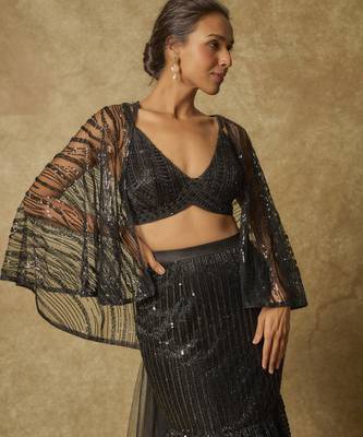 Black embroidered mermaid skirt dupatta and blouse 2