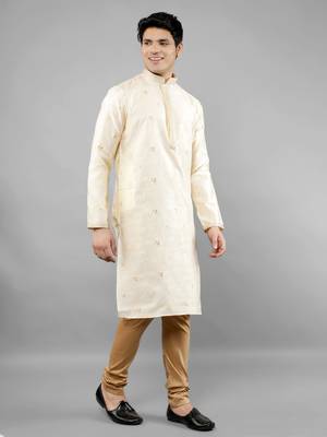 Woven Design Kurta Set 4