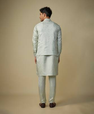 Sage greem embroiderd bundi with kurta and pant 3