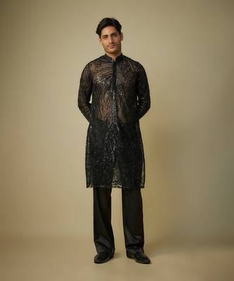 Black embroiderd kurta set 1