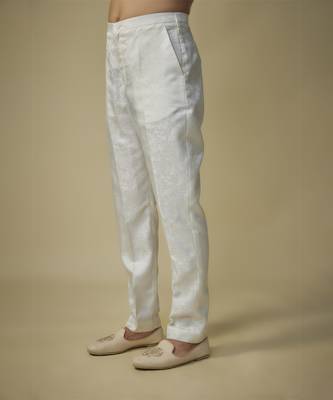 Yellow embroiderd sherwani with pant 4