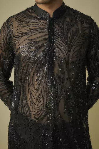 Black embroiderd kurta set