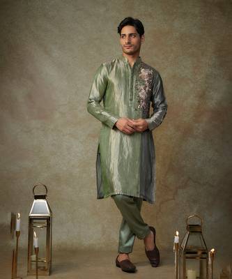 Green black embroiderd kurta set 1