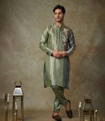 Green black embroiderd kurta set