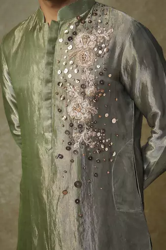 Green black embroiderd kurta set