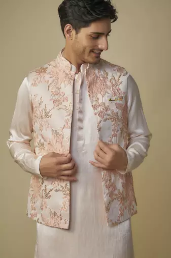 Peach floral bundi with kurta and pant