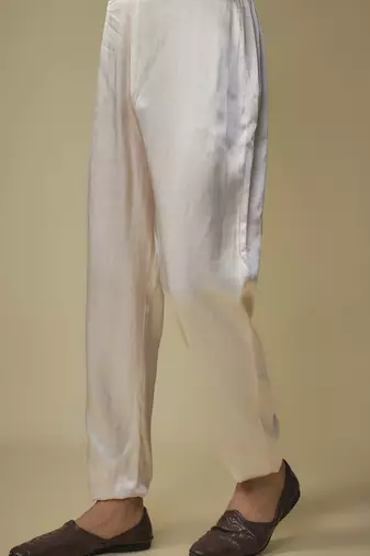 Peach floral bundi with kurta and pant