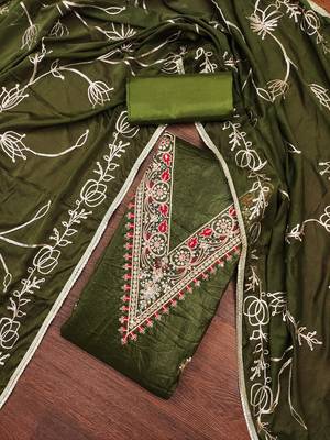 Women's green heavy handwork golden curse dress material 5
