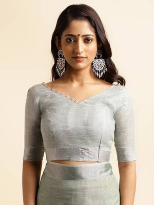 sky blue embroiderd pure cotton saree with unstitched blouse piece 5