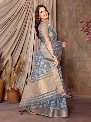 grey printed khadi silk blend saree with unstitched blouse piece 3