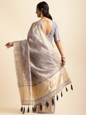 grey cotton khadi silk blend embroidered work saree with unstitched blouse piece 3