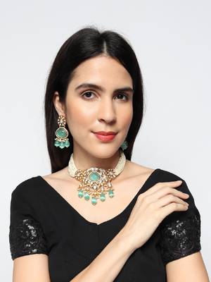 Gold-plated green kundan necklace set 1