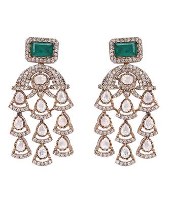 Gold-plated kundan-studded & beaded jewellery set 4