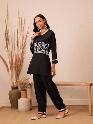 Hand embroidered black cotton lucknowi chikankari co-ord set 3