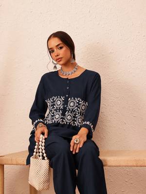 Hand embroidered navy blue cotton lucknowi chikankari co-ord set 5