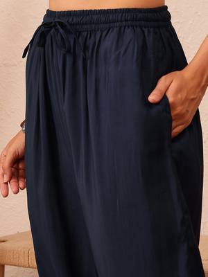 Hand embroidered navy blue cotton lucknowi chikankari co-ord set 8