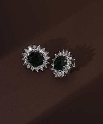Green emerald studs 2