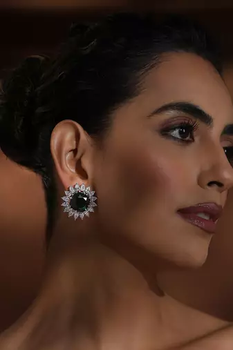 Green emerald studs