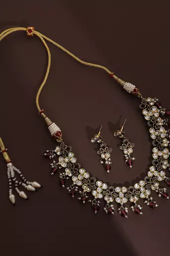 Red polki necklace set