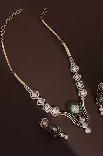Green polki necklace set