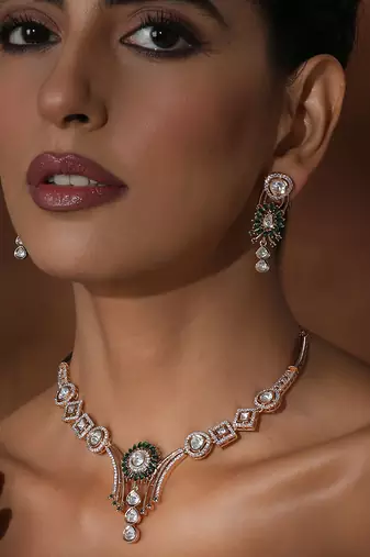 Green polki necklace set