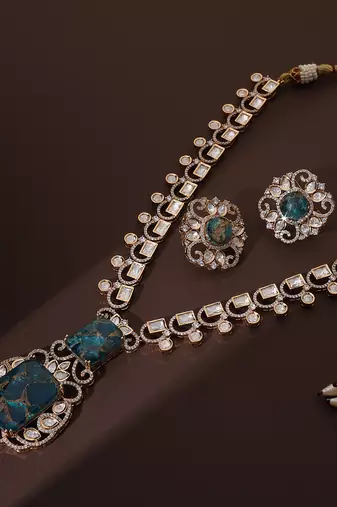 Blue polki pendant necklace set