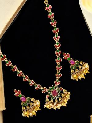 Gold-plated floral delicate necklace set 1