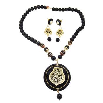Gold plated black beads pendant necklace set 2