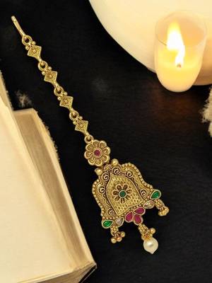 Gold-plated traditional maang tikka 1