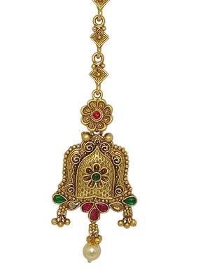 Gold-plated traditional maang tikka 4