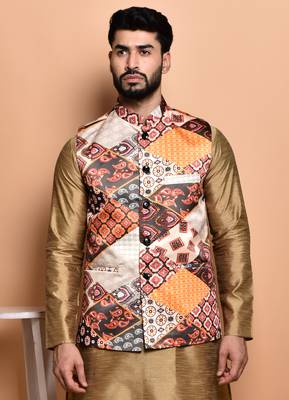 Solid silk kurta pyjama set with nehru jacket 5