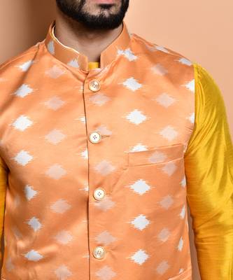 Solid silk kurta pyjama set with nehru jacket 3
