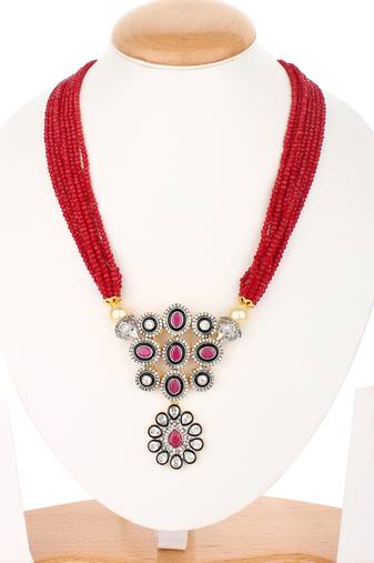 Red victoria necklace set