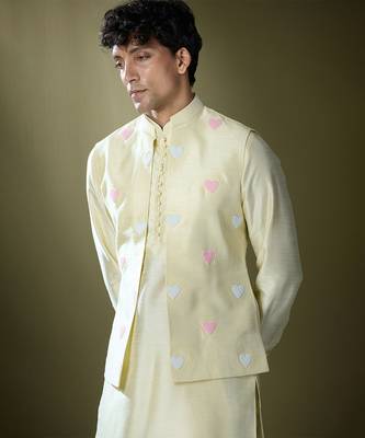 Parrot green embroidered kurta-jacket set 2