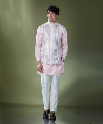Powder pink embroidered kurta-jacket set 1