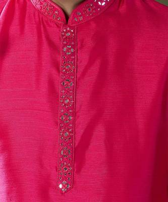 Fuscia mirror embroidered kurta set 3