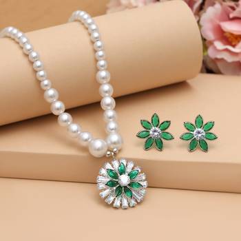 Green color stone necklace set 1