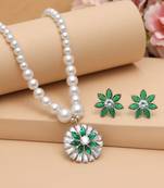 Green color stone necklace set