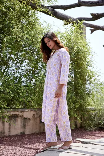 Light purple side slit straight floral print pure cotton kurta
