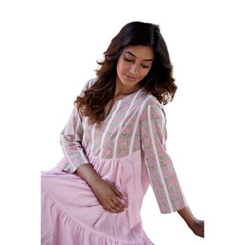Pink side slits straight floral print pure cotton printed flared kurta 4