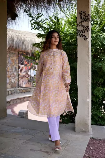 pink side slits straight floral print chanderi silk blend tunic kurta