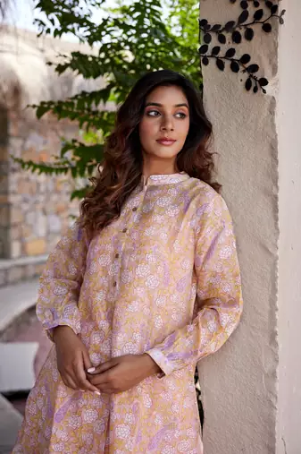 pink side slits straight floral print chanderi silk blend tunic kurta