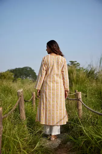 Yellow side slits straight floral print pure cotton tunic kurta