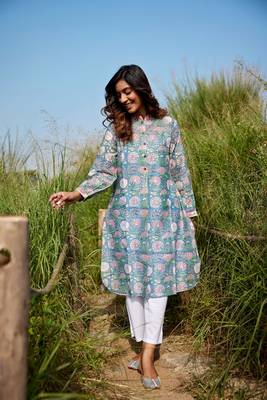 blue side slits straight floral print chanderi silk blend kurta 1