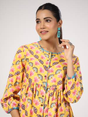 Floral printed cotton front button 3/4th sleeve regular top 2