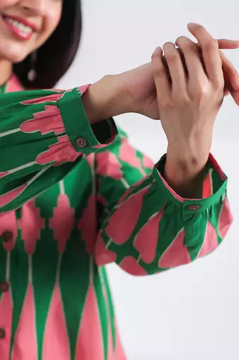 Casual mandarin collar green pink printed cotton shirt