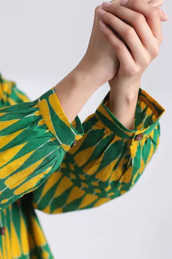 Casual mandarin collar yellow green printed cotton shirt