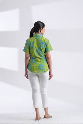 Women's tiger hand print half sleeves cotton top with attached belt 2