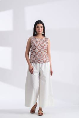 Women's cotton geometric print sleeveless round neck crop top 1