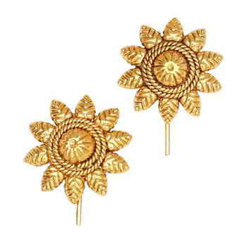 Artisan crafted antique gold necklace set with floral tops 6